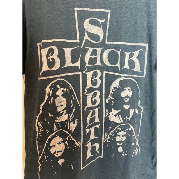NEW Black Sabbath Cross T Shirt Unisex M Charcoal Gray Band Rock Grunge - Picture 5 of 6